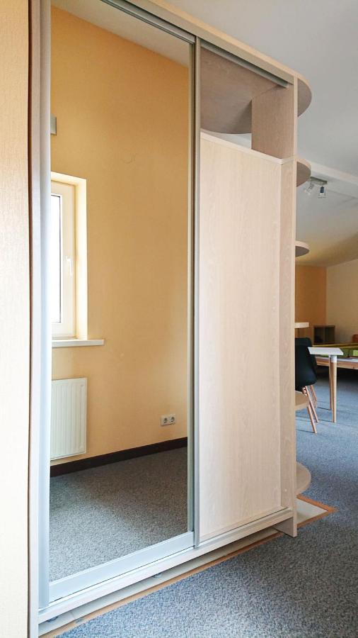Riga City Center Quiet Apartment With Free Private Parking Bagian luar foto