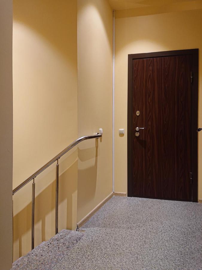 Riga City Center Quiet Apartment With Free Private Parking Bagian luar foto
