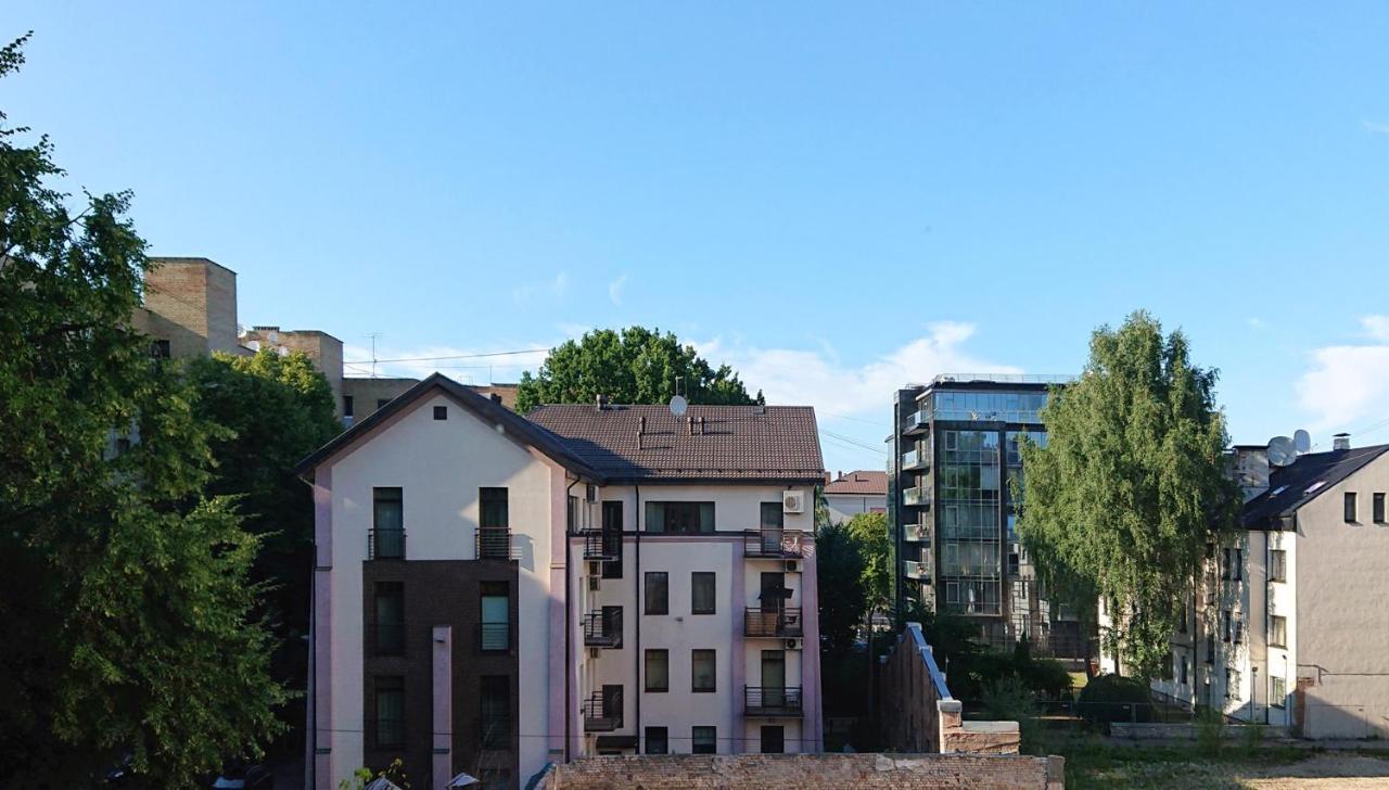 Riga City Center Quiet Apartment With Free Private Parking Bagian luar foto